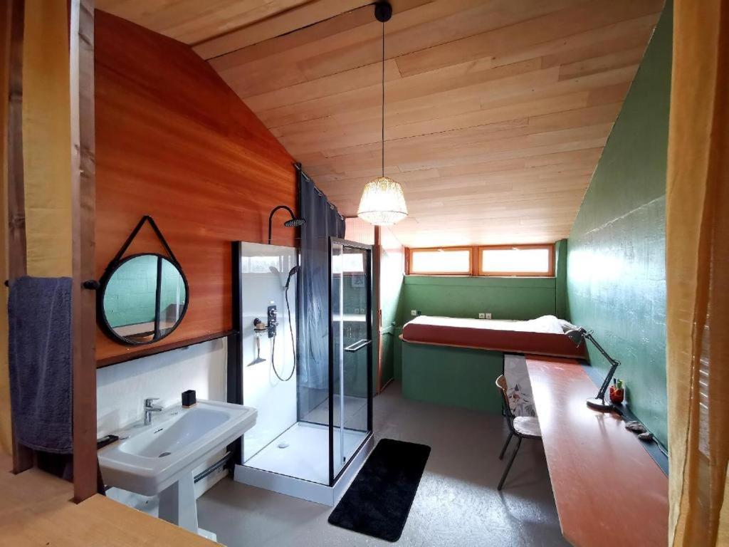 Chambres Des Forges Cellefrouin エクステリア 写真